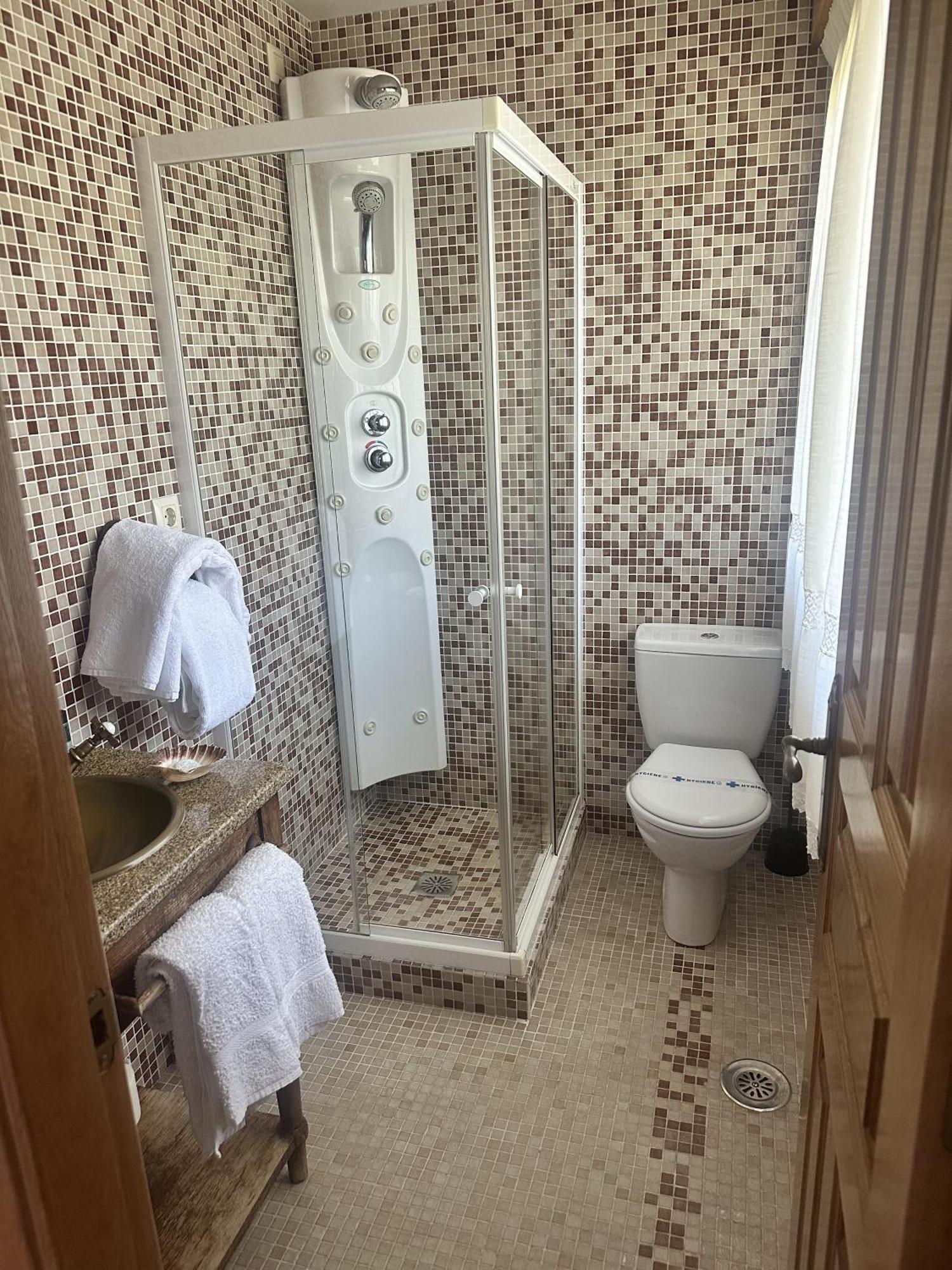 As Adegas Guest House Poio Luaran gambar